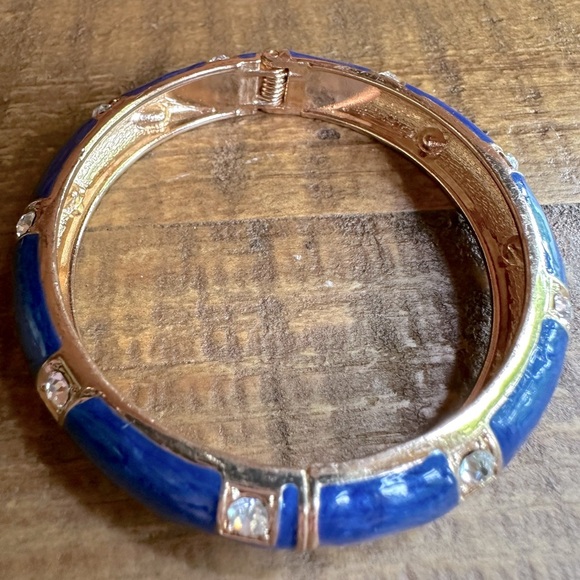 Set of 3 Red, White & Blue Enameled Bangles Hinged Patriotic Clamper Bracelet - Picture 9 of 15